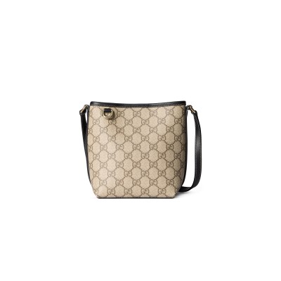 GUCCI GG EMBLEM NANO BUCKET BAG ‎‎847090 (18*15*8cm)